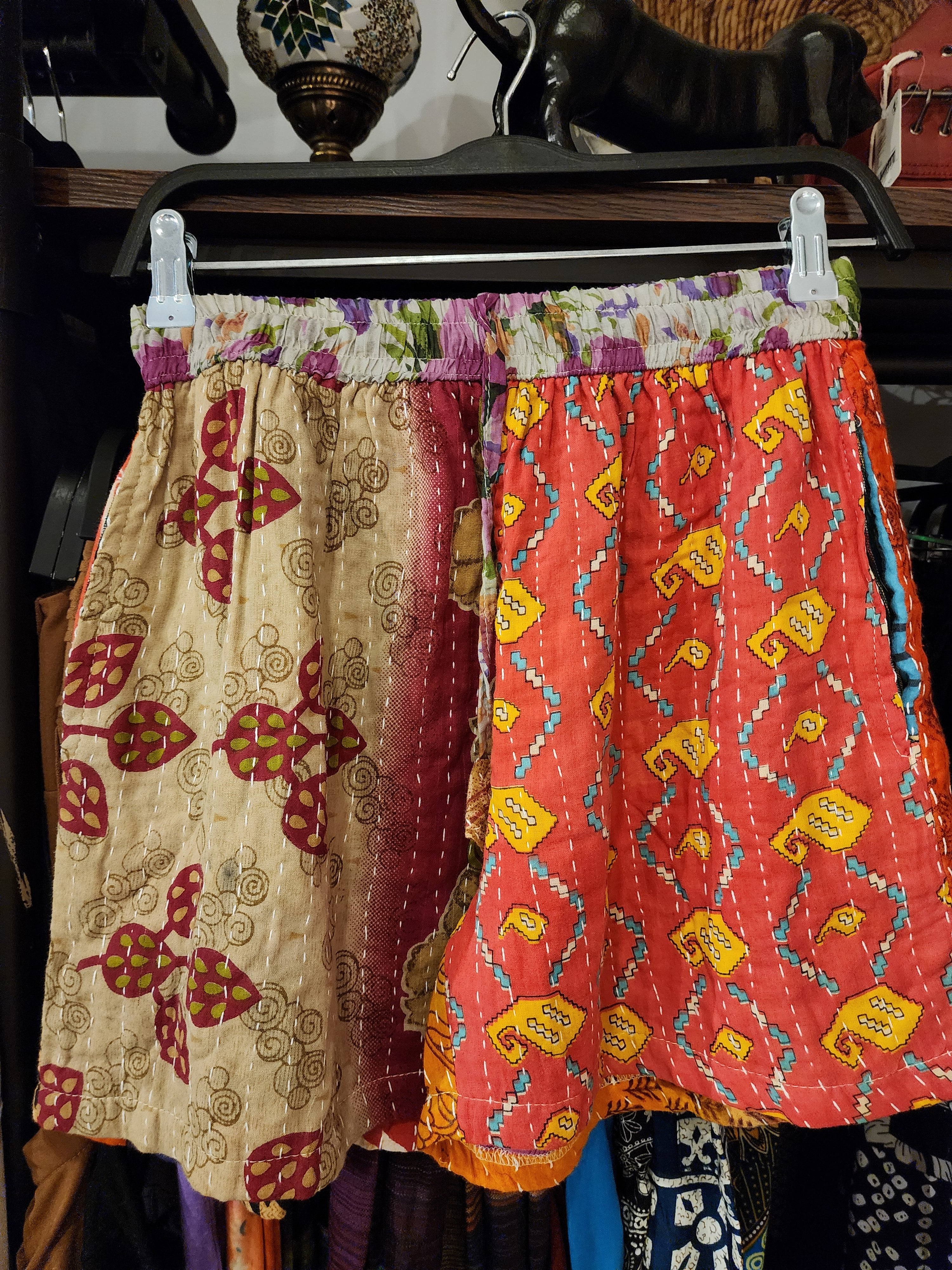 Kantha Shorts Red Green
